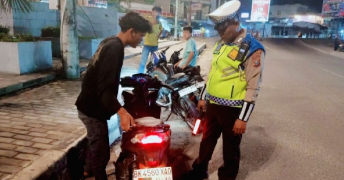 Satlantas Polres Batu Bara  Lakukan Patroli Dan Menghimbau Pengendara Dalam Ketertiban Berlalu lintas