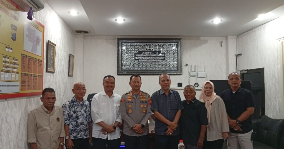 Dukung Turnamen Domino, Kapolrestabes Medan Ikut Meriahkan HPN 2026