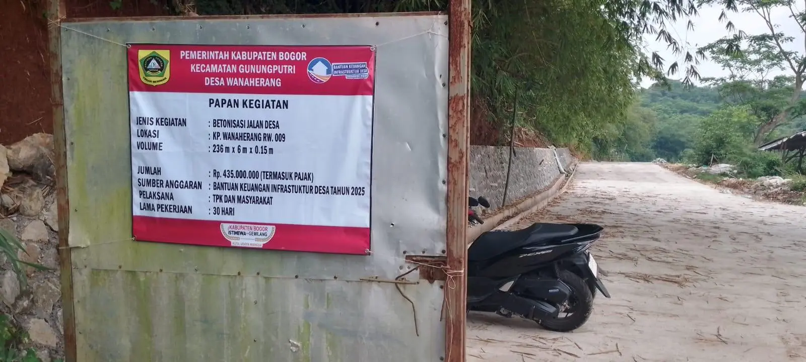 ‎Mubazir, Proyek Infrastruktur Rp 435 Juta di Desa Wanaherang Cuma Jadi Tempat Parkir Motor Karyawan PT MTLB