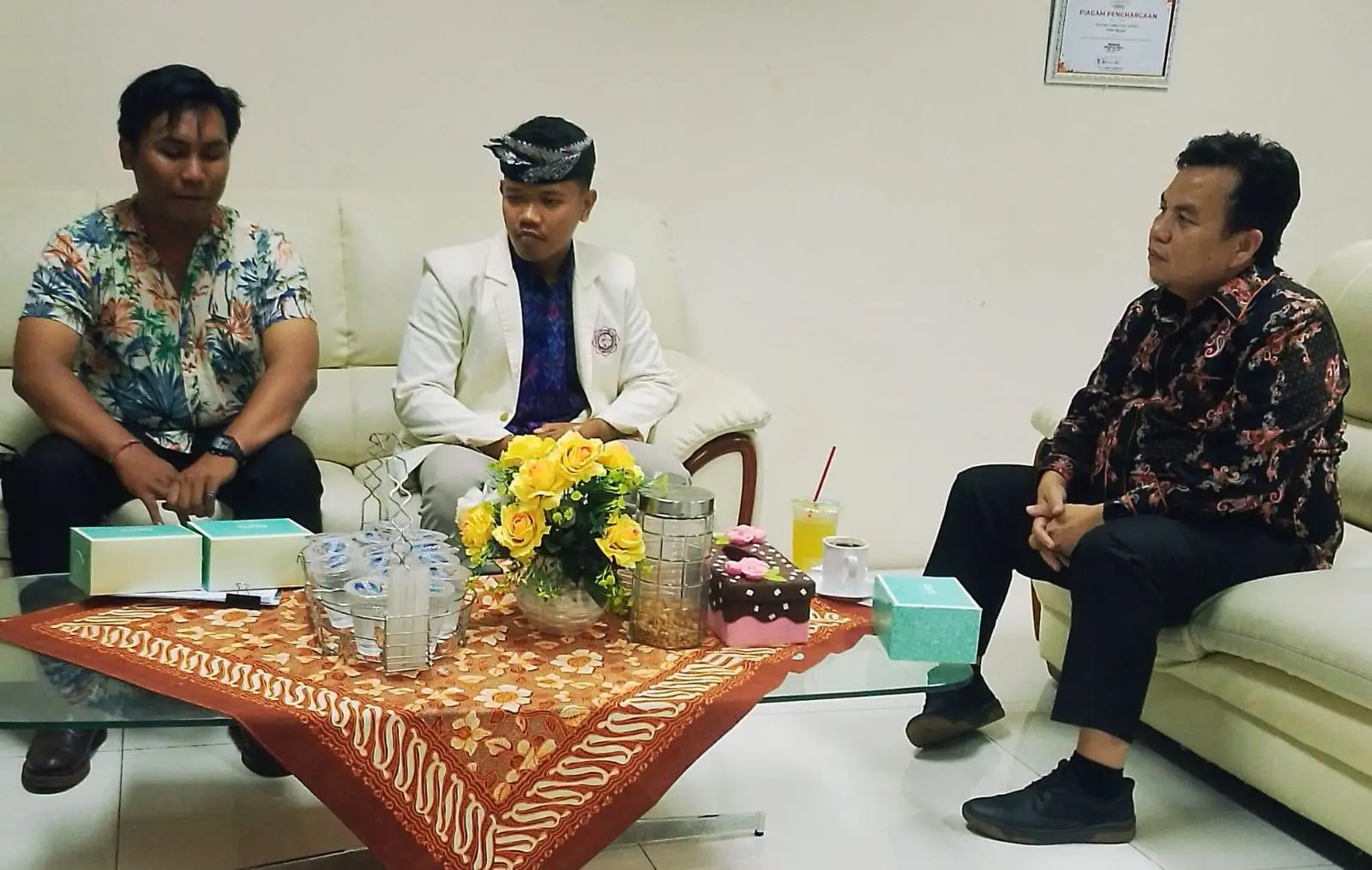 Pengurus Baru Mahasiswa Hindu Kenalkan Diri ke Adityawarman 