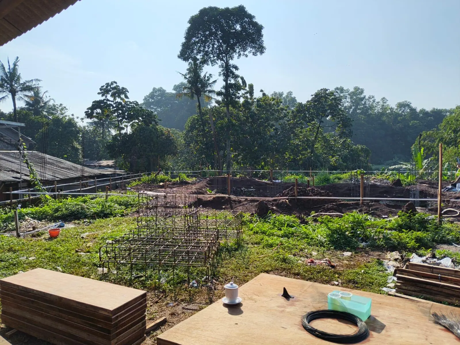 Diduga Belum Kantongi PBG Abaikan Kesepakatan, Pembangunan Masjid di Karadenan Cibinong Tetap Berlanjut