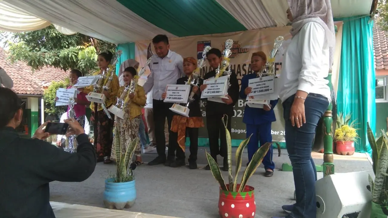 Festival Lomba Pupuh Sunda Dapat Kritik Dari Budayawan