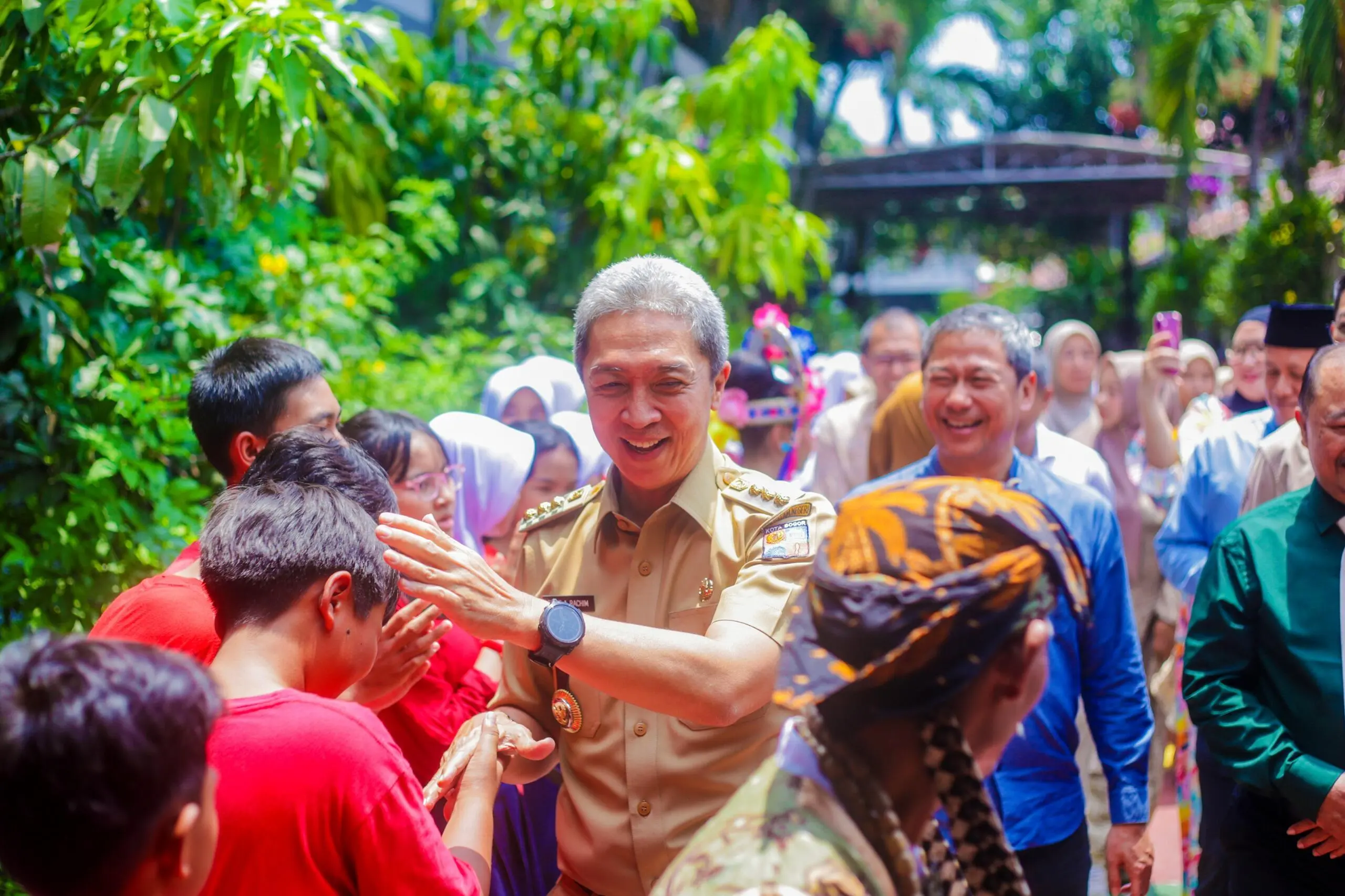 Dedie Rachim Tanamkan Semangat Juang untuk Siswa-siswi di SMPN 4