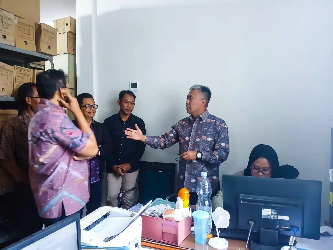 Sambangi Disdukcapil, Denny Mulyadi Tekankan Hal ini