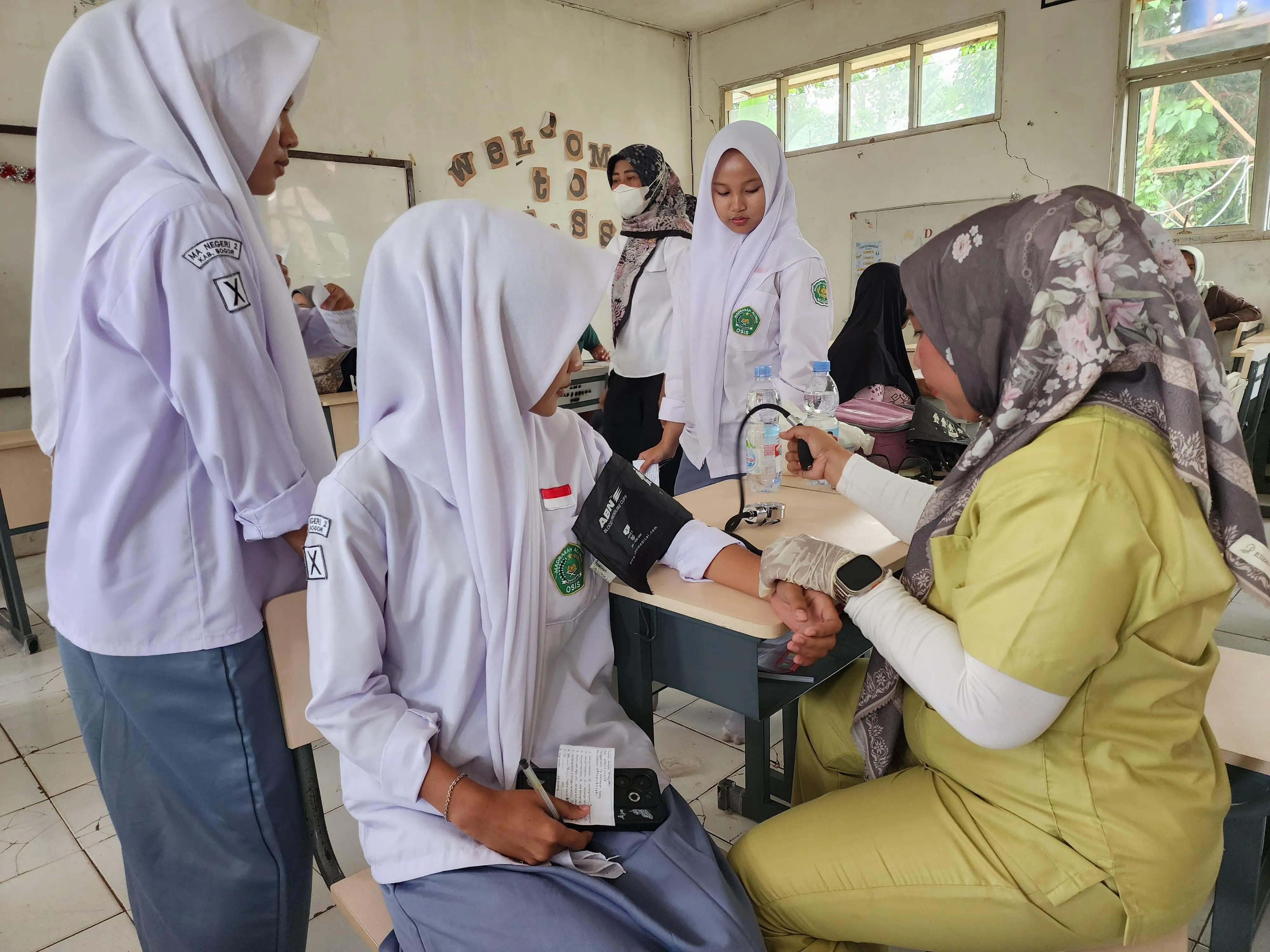 Cegah Penyakit di Kalangan Pelajar, Siswa MAN 2 Bogor Dicek Kesehatan