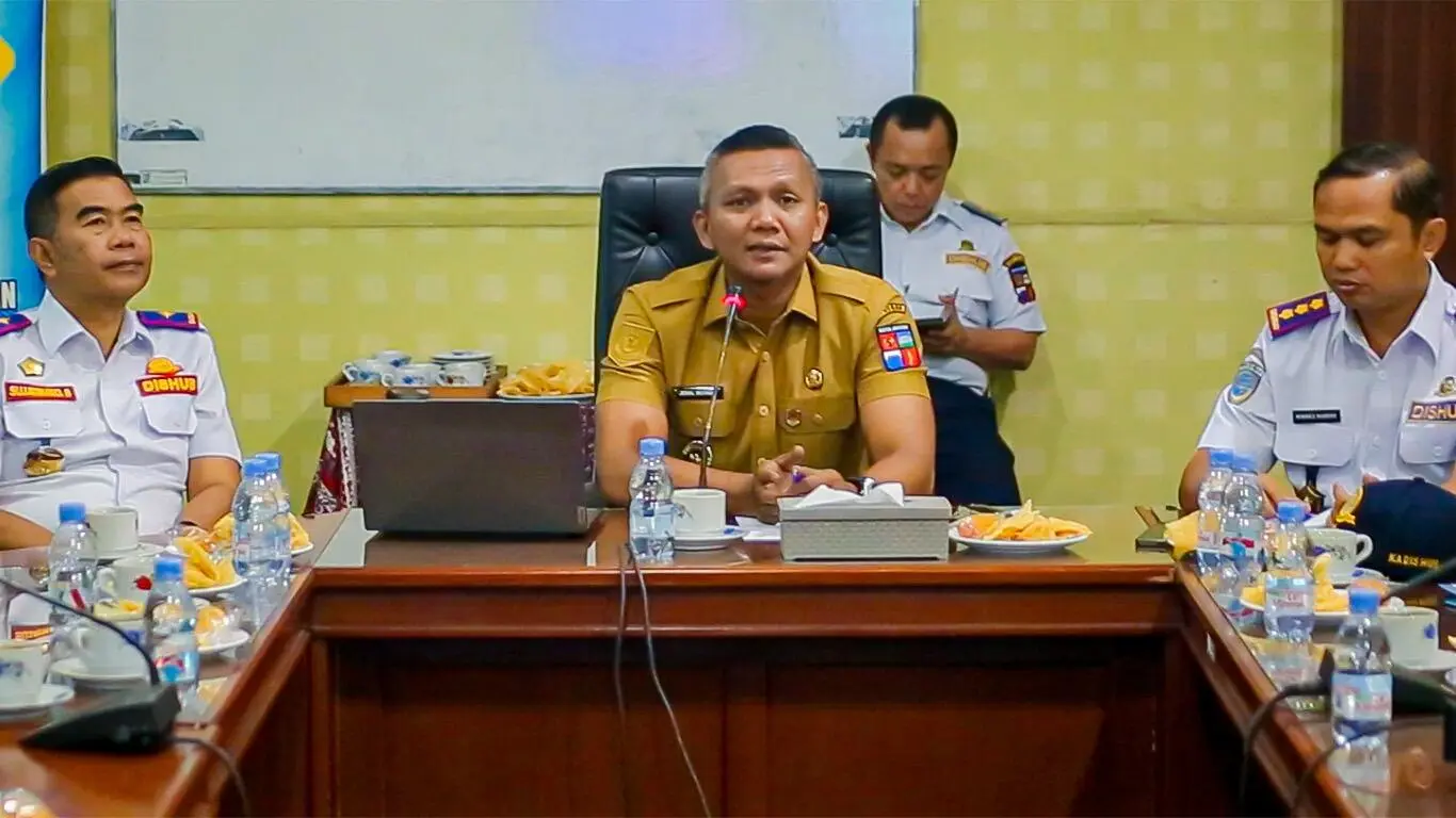 Jenal Mutaqin Belanja Masalah di Kantor Dishub