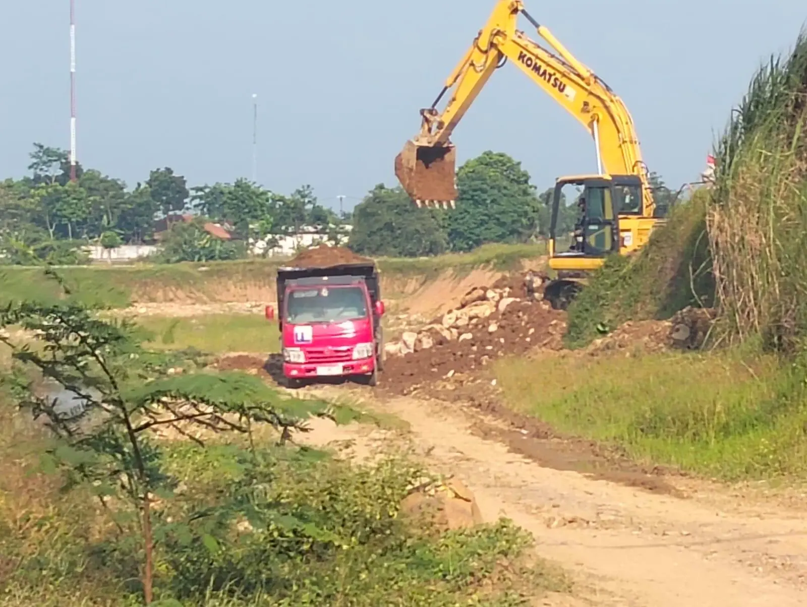 ‎Proyek Urugan Groundsill Cipamingkis, PT SAC Gunakan Tanah Ilegal