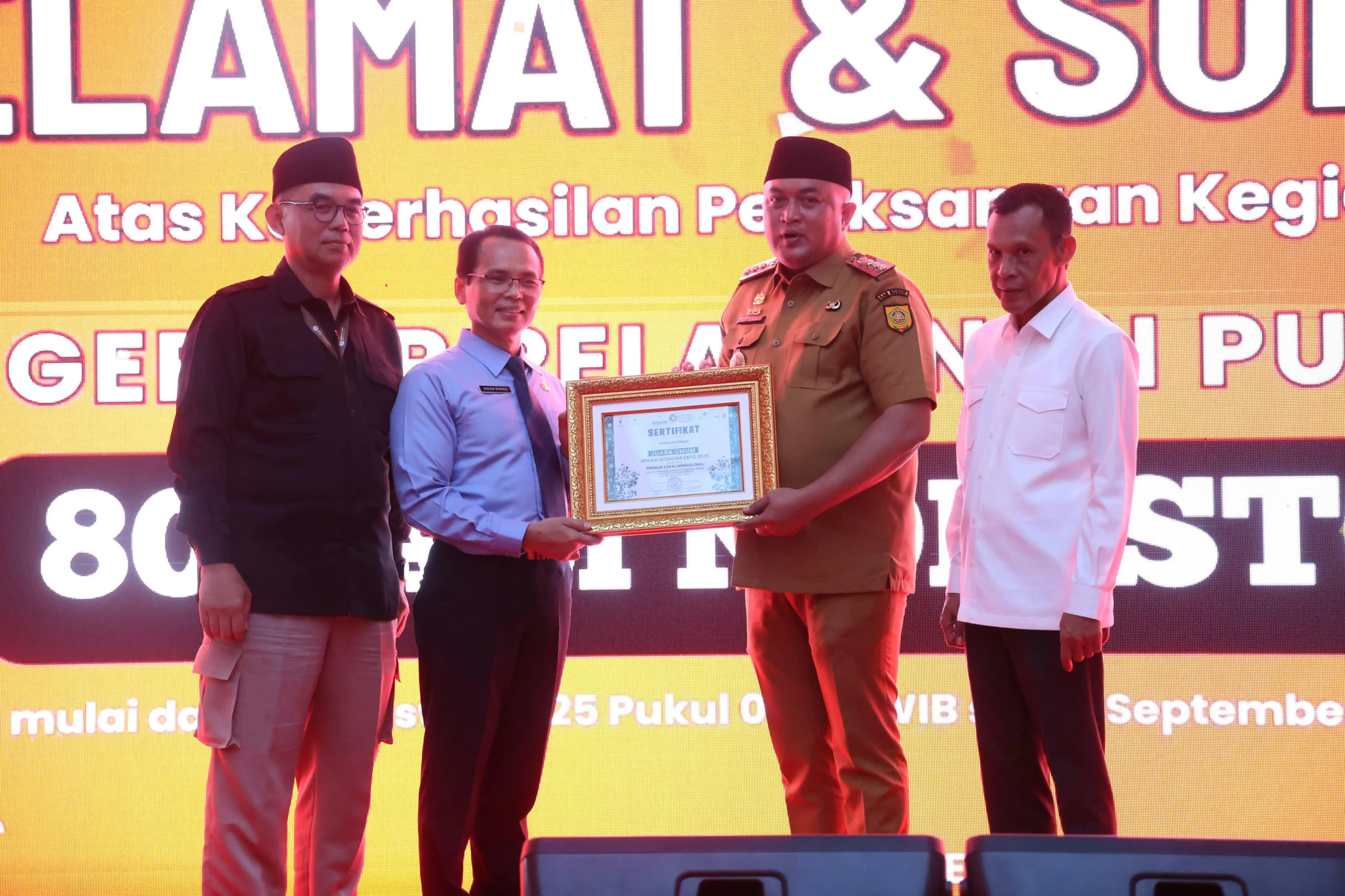 Inilah Sejarah Baru, Pemkab Bogor Raih Rekor MURI Pelayanan 80 Jam Non-Stop dan Prestasi Nasional di Apkasi Otonomi Expo 2025