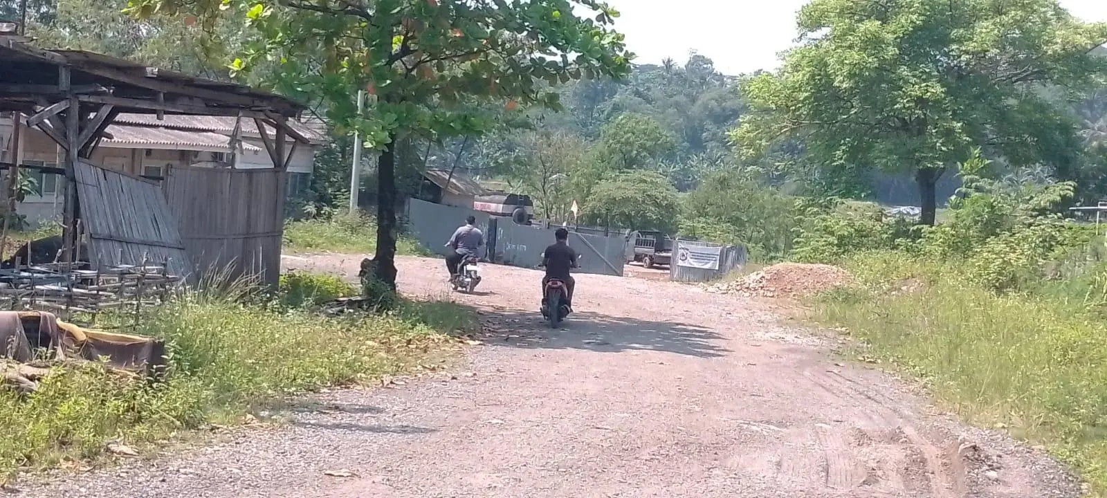 ‎Berdiri di Atas DAS, Gudang Pengelolaan limbah Oli Milik Teguh Indarto Didesak Dibongkar