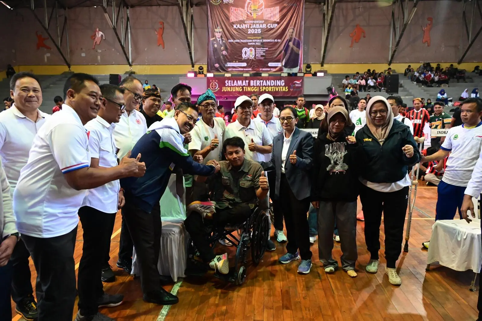 Kajati Jabar Mendampingi PLT.Wakil Jaksa Agung Membuka Para Sitting Volleyball Championship Kajati Jabar CUP Tahun 2025