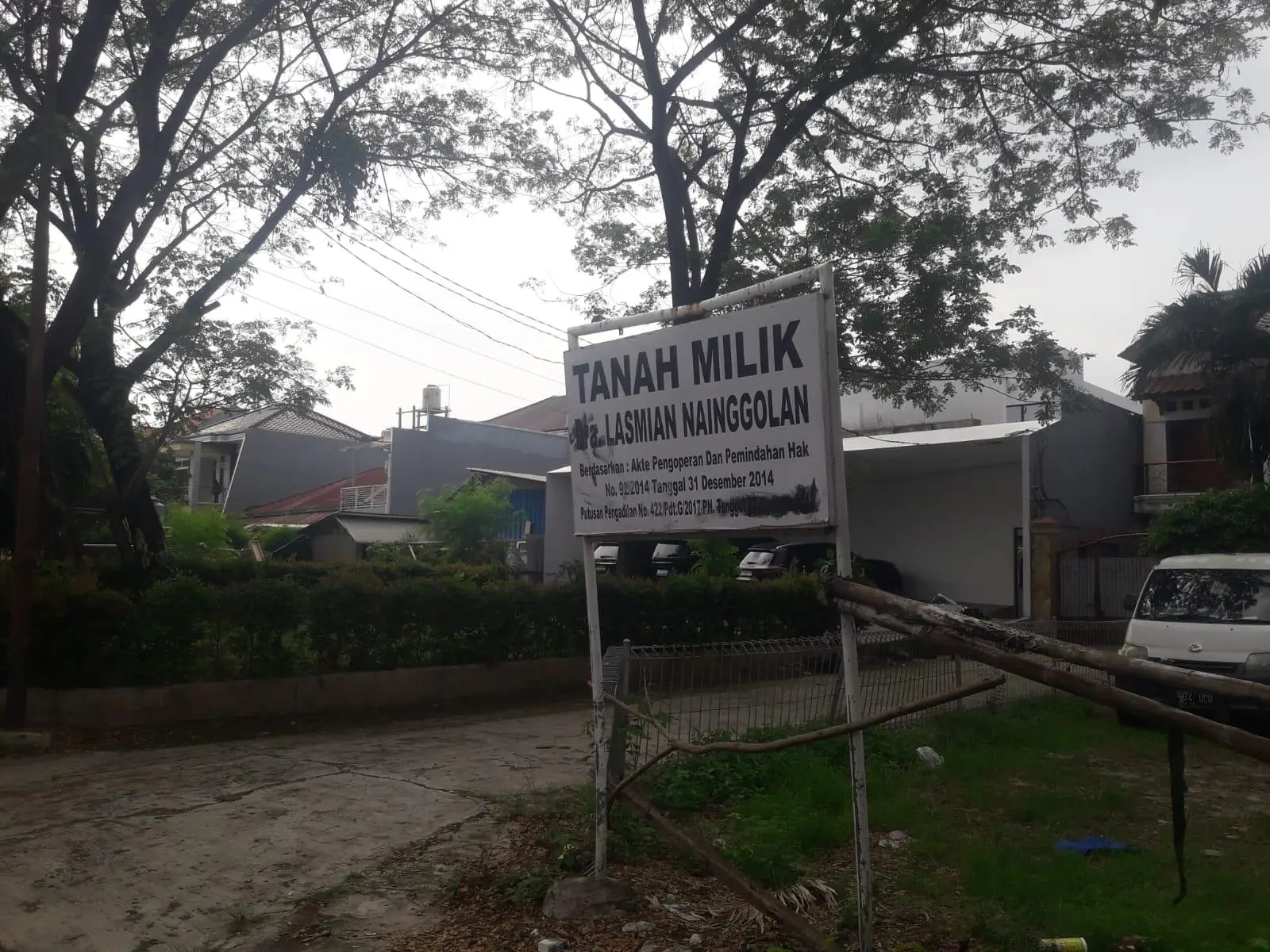 Kumpulkan Pemilik Bangli Berdiri Diatas Lahan Lasmian Nainggolan, Camat Duren Sawit Minta Warga Taat Hukum