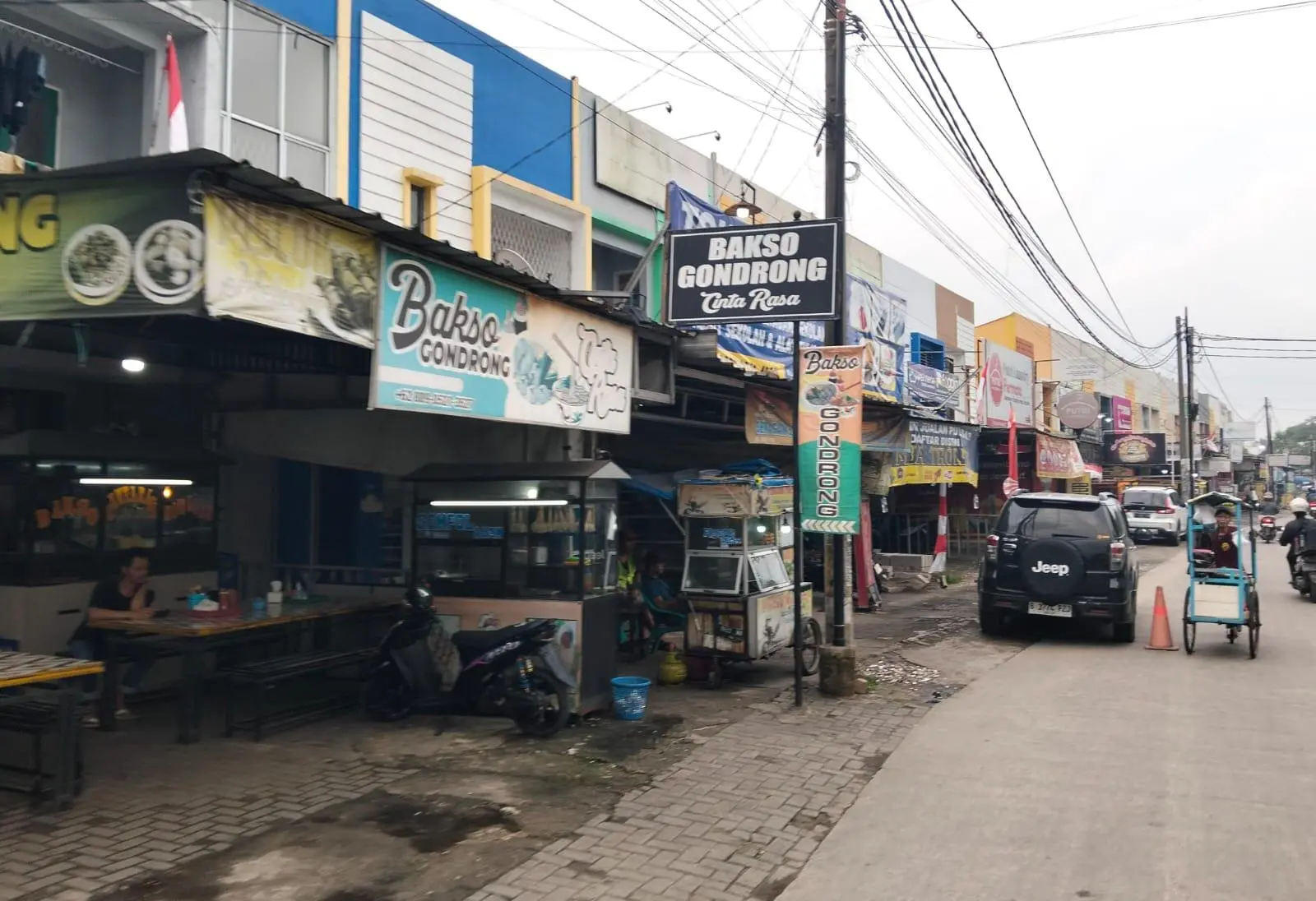 ‎Pemilik Ruko Permata Cibubur Diduga Sewakan Bahu Jalan, LSM: Langgar UU dan Berpotensi Pidana