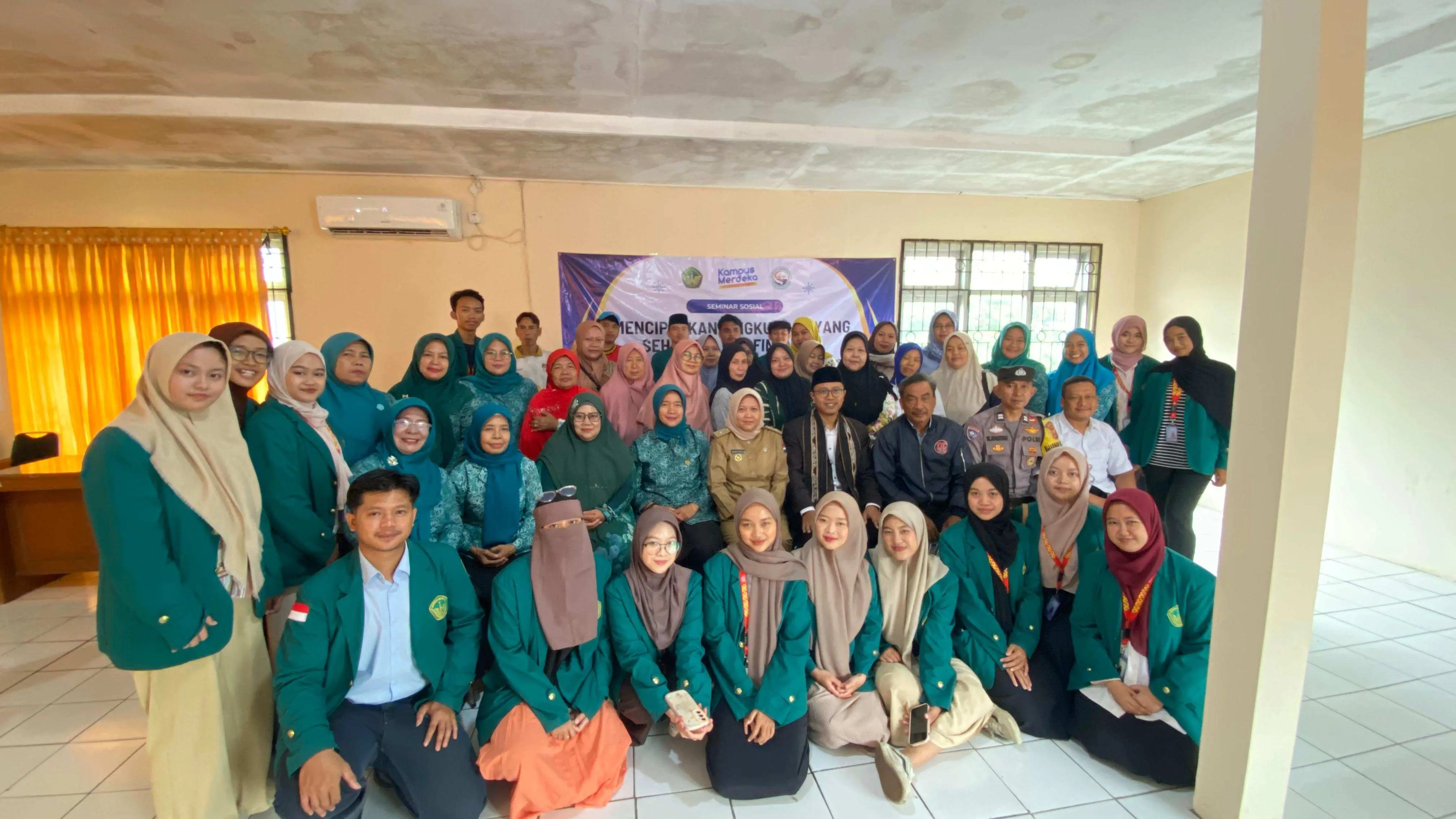 Mahasiswa KKN UIKA Gelar Seminar Edukasi Keuangan: Bijak Kelola Uang, Hindari Riba!