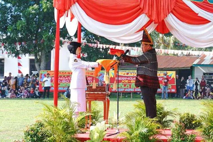 Peringati HUT ke-80, Pemkab Batu Bara Gelar Upacara Detik-detik Proklamasi dan Penaikan Bendera