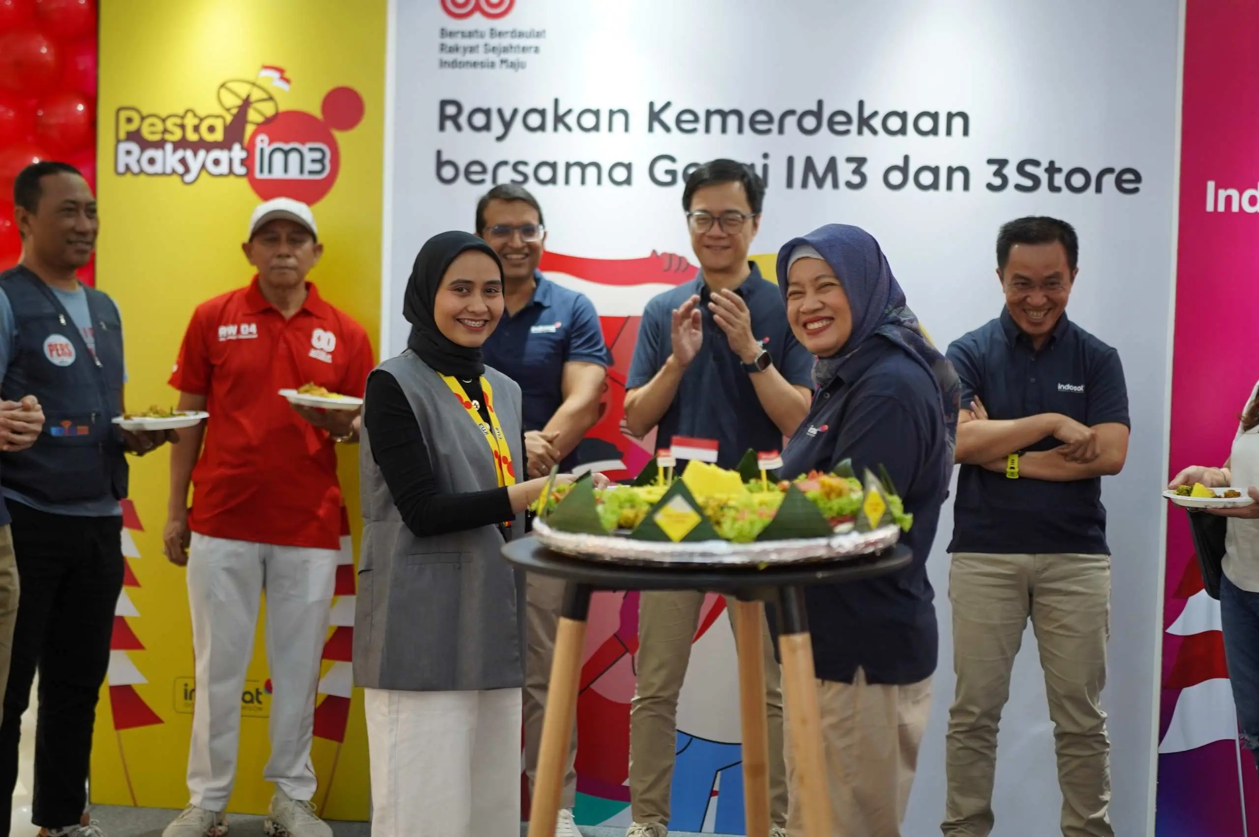 Indosat Ooredoo Hutchison Rayakan HUT ke-80 RI dengan Perkuat Pemberdayaan Ekonomi dan Digital Masyarakat Lewat Gerai IM3 dan 3Store