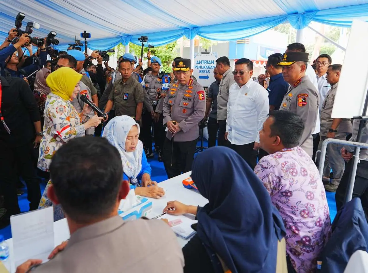 Kapolri Hadiri Kick Off GPM Serentak se-Indonesia, 2.424 Ton Beras SPHP Disalurkan ke Masyarakat Hari Ini