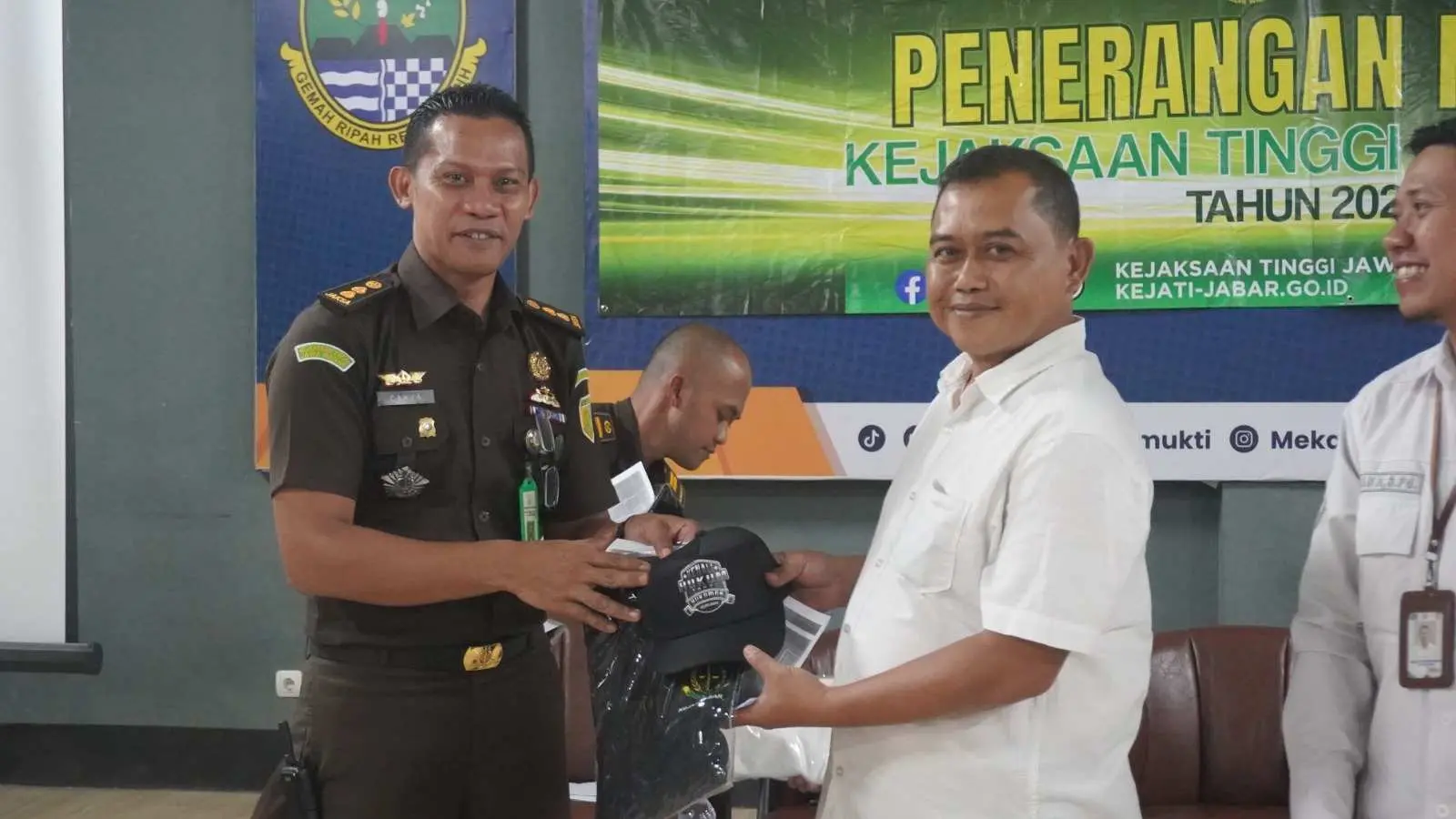 Upaya Pencegahan Tindak Pidana Korupsi Kejati Jabar Lakukan Penerangan Hukum dengan Para Kepala Desa juga Perangkat Desa di Kab Bandung