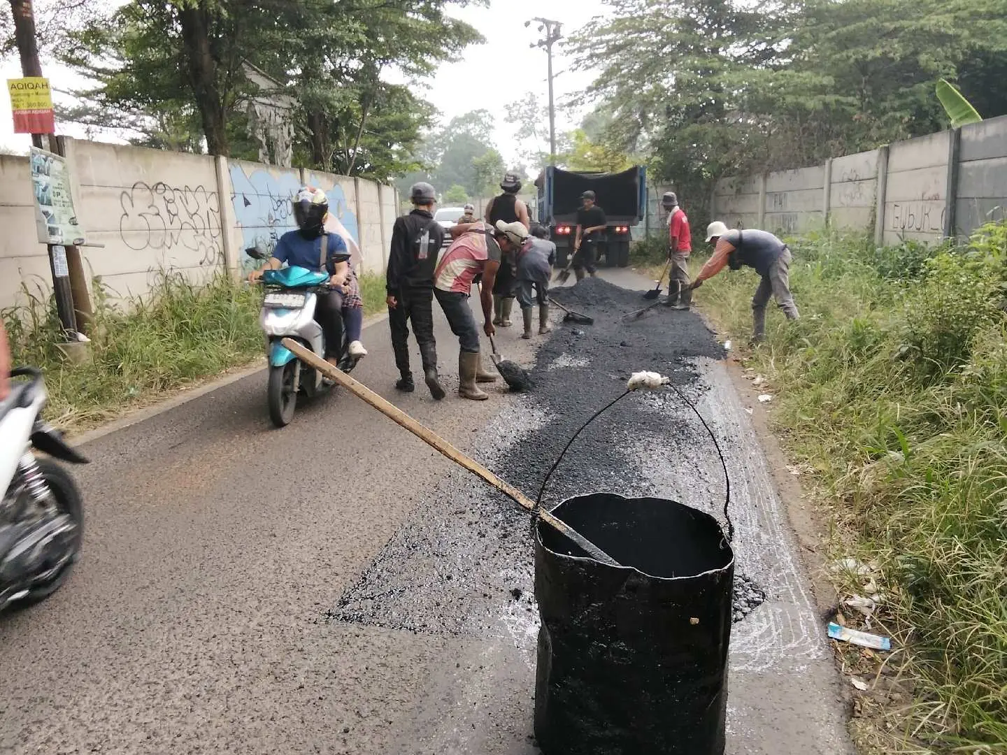 Bupati Bogor Hadirkan Infrastruktur Berkualitas Melalui Pemeliharaan Ruas Jalan Strategis Di Berbagai Wilayah Kabupaten Bogor