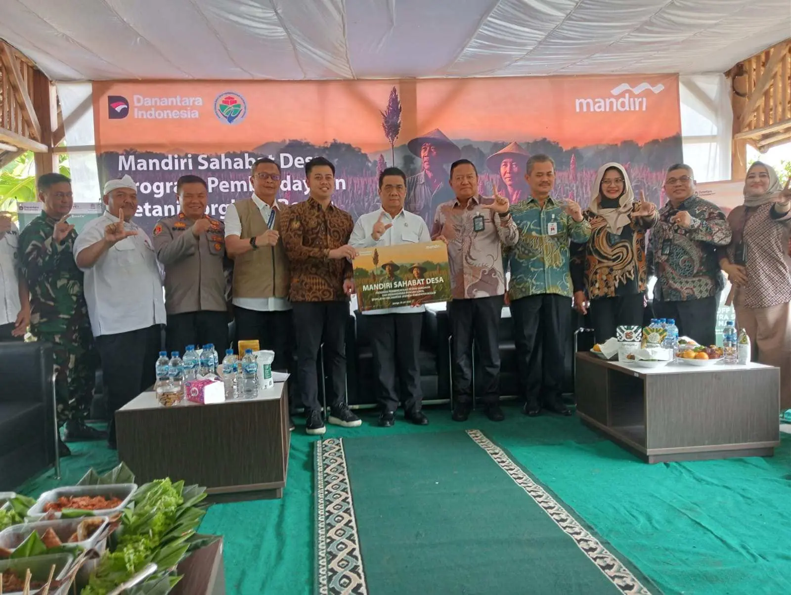 Kunker Wakil Menteri Desa Menjadi Kick Off Penanaman Pohon Shorgum di Jasinga.