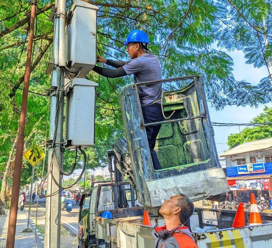 Bupati Bogor Rudy Susmanto Terus Optimalkan Puluhan Ribu Penerangan Jalan Demi Keselamatan Warga 