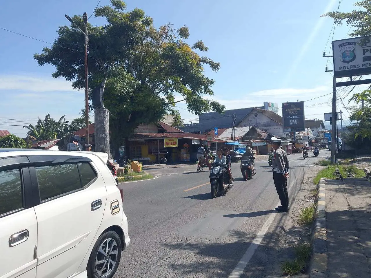 Sat Lantas Polres Pesisir Barat Gelar PAM Rawan Pagi Antisipasi dan Monitoring Kepadatan Kendaraan