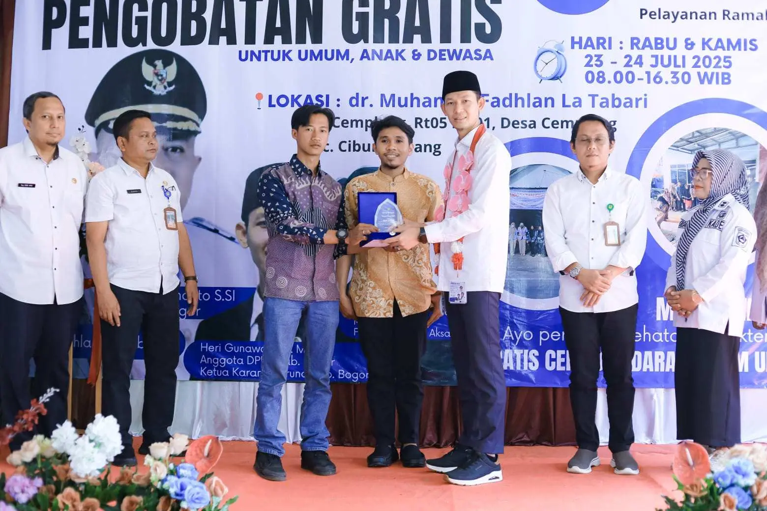 Klinik Dokter Fadlan Cemplang Bersama Gallery Aksara ABI Gelar Pengobatan Gratis Untuk Masyarakat