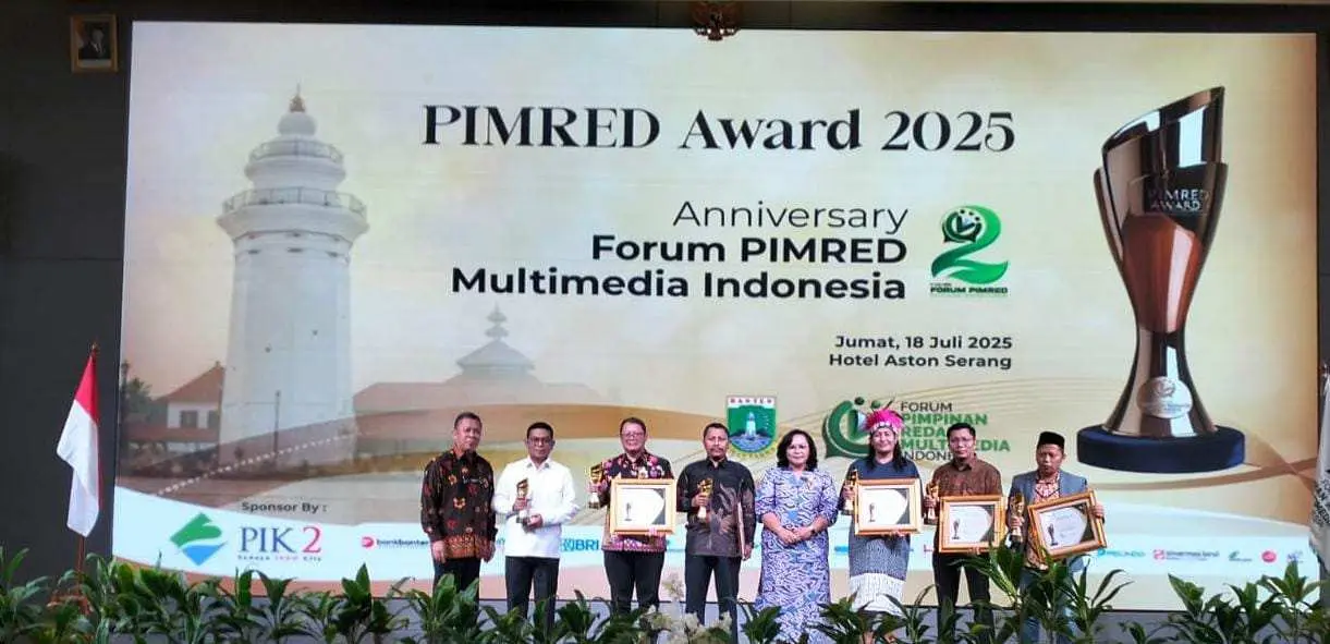 55 Tokoh, Pimpinan Lembaga dan Instansi Dianugerahi Penghargaan Pimred Award 2025