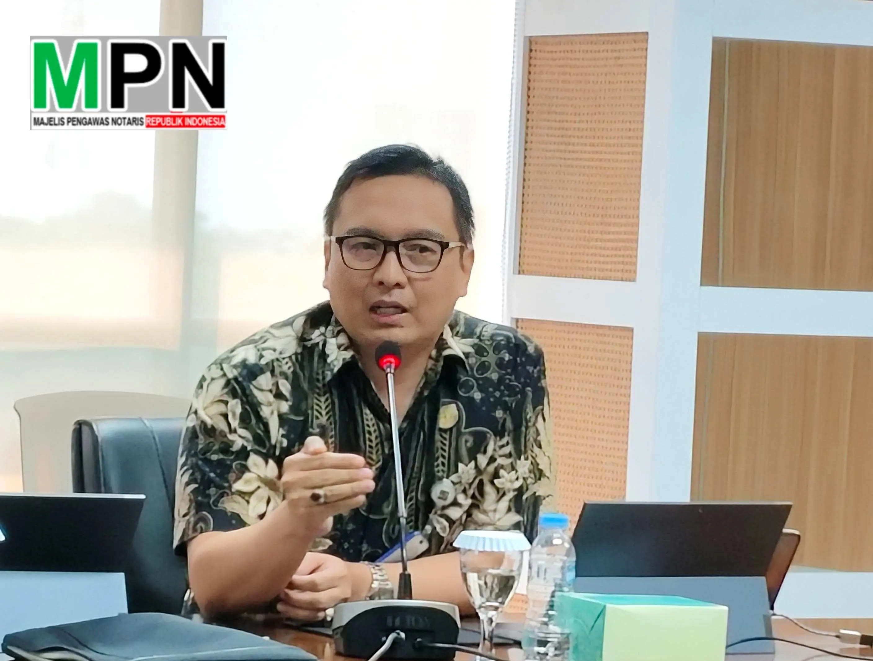 Seminar Profesionalisme Notaris Sebagai Penegak Hukum Diluar Pengadilan Di Era Disrupsi, Ketua MPDN Kota Bogor: Konsepsi Belum Ada Regulasi